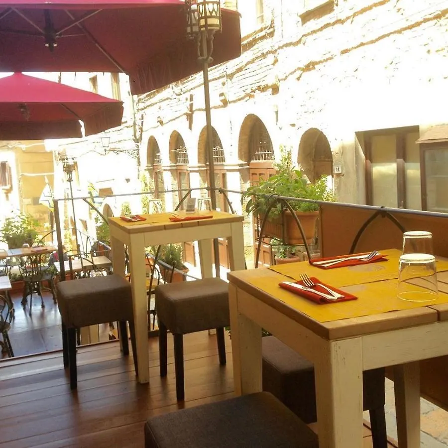 Minzoni Loft Lägenhet Volterra